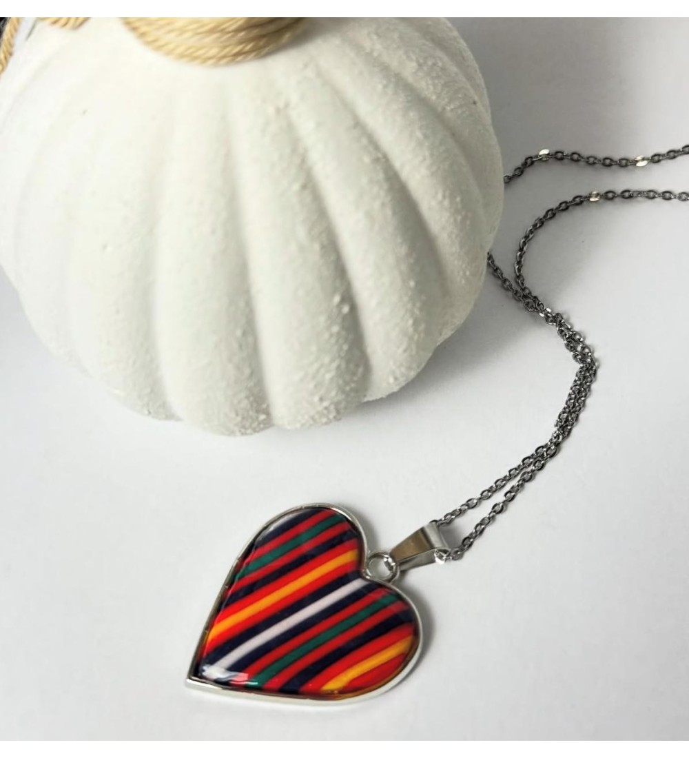 colar "Coração Madeira"